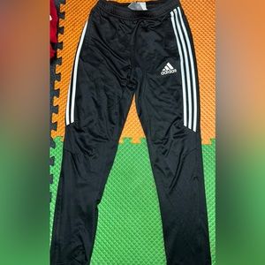 set of 2 and the 3 is free